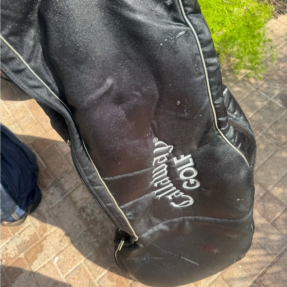Callaway Golf Travel Cover in black , comes with Callaway lock .